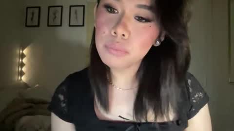 Snapshot of beautiful_lust69 chatting on 10.19.25 Sweet Aya online show from 10.19.25