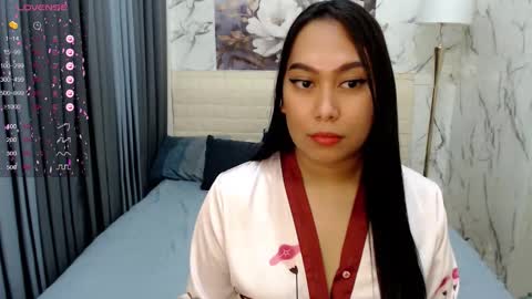 Snapshot of beautiful_woman_in_asia chatting on 03.12.26 Im Kim and Im Single in real life online show from 03.12.26