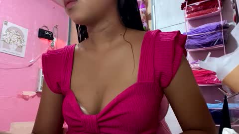 Snapshot of beauty_abby chatting on 05.18.26 beauty_abby online show from 05.18.26