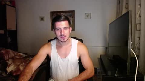 Snapshot of beauty_hard_beast chatting on 10.06.25 Mia and Jake online show from 10.06.25