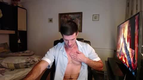 Snapshot of beauty_hard_beast chatting on 10.10.25 Mia and Jake online show from 10.10.25