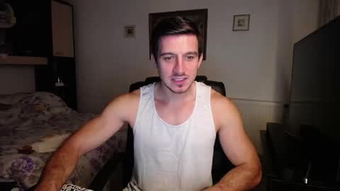 Snapshot of beauty_hard_beast chatting on 11.10.25 Mia and Jake online show from 11.10.25