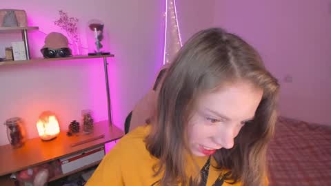 Snapshot of beautyeliise chatting on 02.01.25 Eliise online show from 02.01.25