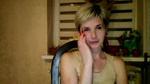 Snapshot of beautyksenia chatting on 04.20.26 BeautyKsenia online show from 04.20.26