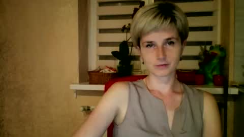 Snapshot of beautyksenia chatting on 05.11.26 BeautyKsenia online show from 05.11.26