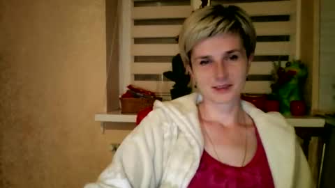 Snapshot of beautyksenia chatting on 05.15.26 BeautyKsenia online show from 05.15.26