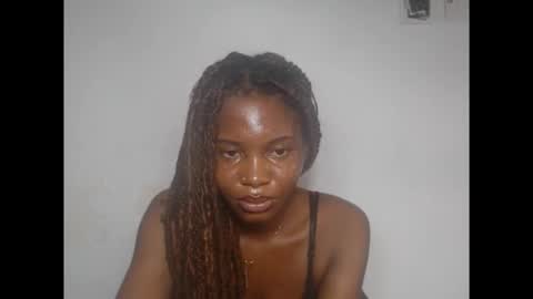 Snapshot of beautyslut1 chatting on 02.02.26 beautyslut1 online show from 02.02.26