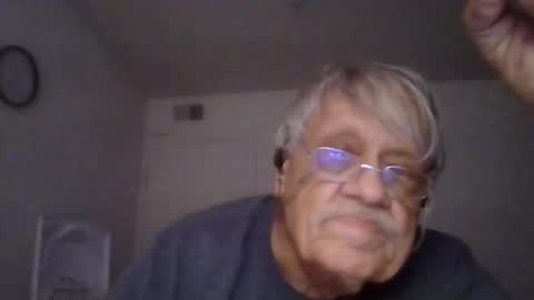 Snapshot of beautytomyeyes chatting on 10.16.25 beautytomyeyes online show from 10.16.25