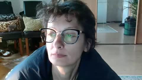Snapshot of bebacksooon chatting on 05.16.26 Raluca online show from 05.16.26