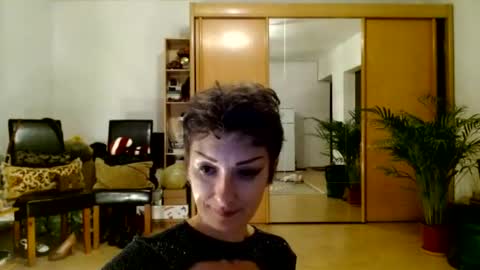 Snapshot of bebacksooon chatting on 06.17.26 Raluca online show from 06.17.26