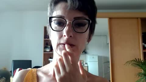 Snapshot of bebacksooon chatting on 07.05.26 Raluca online show from 07.05.26