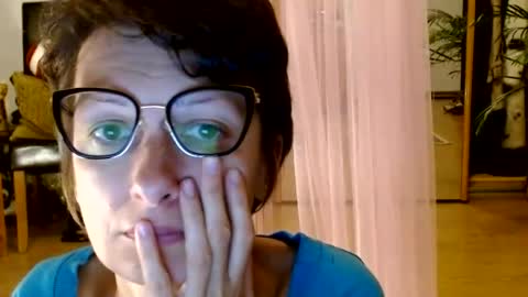 Snapshot of bebacksooon chatting on 07.24.26 Raluca online show from 07.24.26