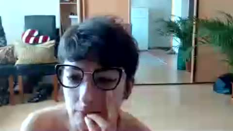 Snapshot of bebacksooon chatting on 07.30.26 Raluca online show from 07.30.26