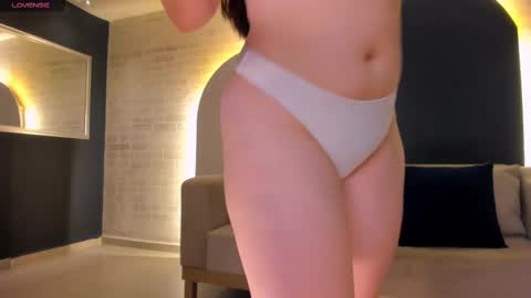 Am Becca online show from 02.08.25