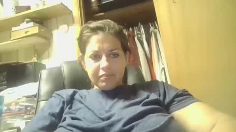 beccabee37 online show from 10.12.25