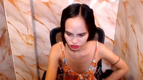 Snapshot of beccamiller22 chatting on 06.21.26 becca online show from 06.21.26