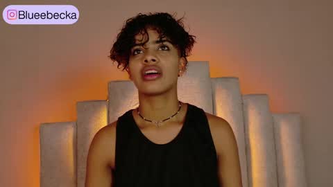 Snapshot of beckablue chatting on 05.11.26 Beecckkkaaa online show from 05.11.26
