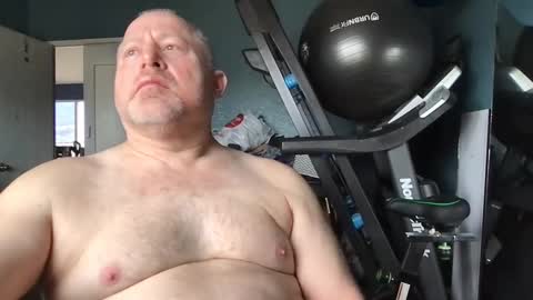 Snapshot of beckster040 chatting on 02.03.25 beckster online show from 02.03.25