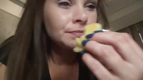 BECKY BOO  online show from 09.28.25