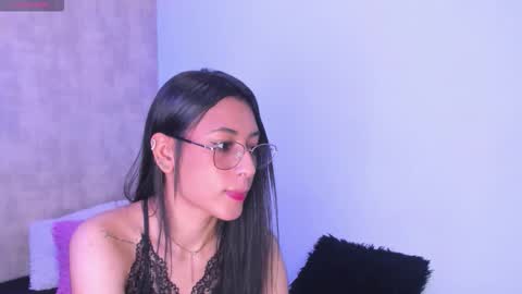 Snapshot of becky__g chatting on 10.19.25 becky__g online show from 10.19.25