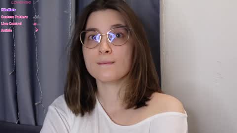 Snapshot of beckymartens chatting on 09.12.25 BeckyMartens come join me on while im offline here online show from 09.12.25