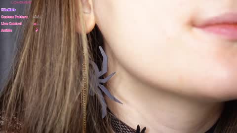 Snapshot of beckymartens chatting on 10.31.25 BeckyMartens come join me on while im offline here online show from 10.31.25