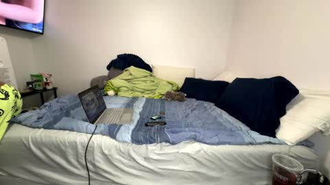 Peaches  Cream online show from 12.11.24