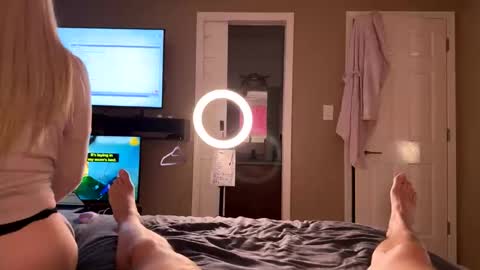 bedroom_peephole online show from 05.15.26