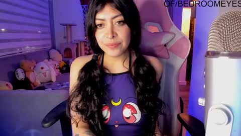 Snapshot of bedroomeyess chatting on 02.28.25 Amber UwU IM MOVING AND IS CRAZY ILL BE BACK VERY SOON 3 MISS YA ALREADY online show from 02.28.25