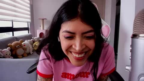 Snapshot of bedroomeyess chatting on 03.07.25 Amber UwU IM MOVING AND IS CRAZY ILL BE BACK VERY SOON 3 MISS YA ALREADY online show from 03.07.25