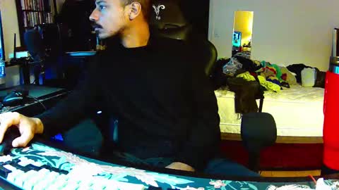 Snapshot of bedstuymonstercock90 chatting on 10.04.25 hungnheavy online show from 10.04.25