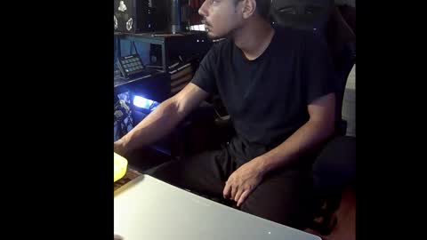 Snapshot of bedstuymonstercock90 chatting on 11.23.25 hungnheavy online show from 11.23.25