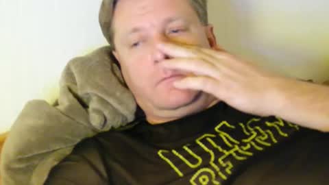 Snapshot of beefeater_7 chatting on 11.25.25 beefeater_7 online show from 11.25.25
