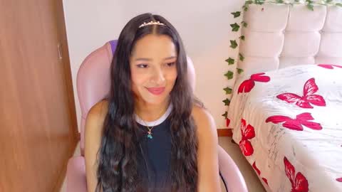 Snapshot of being__evil chatting on 12.18.25 being__evil online show from 12.18.25