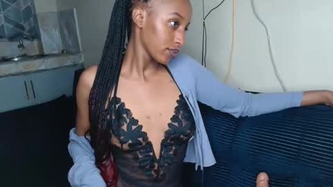 Snapshot of bela_violet chatting on 12.16.25 bela_violet online show from 12.16.25