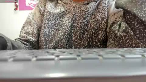 Snapshot of belen10 chatting on 06.11.26 Belen online show from 06.11.26