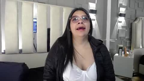 Snapshot of belen_green chatting on 06.28.26 Belen online show from 06.28.26