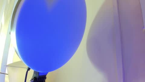 Snapshot of belinda_hills chatting on 12.29.24 belinda online show from 12.29.24