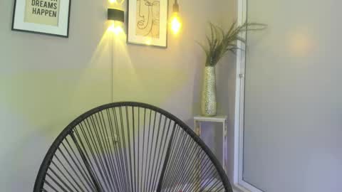 Snapshot of belinda_hills chatting on 01.16.25 belinda online show from 01.16.25