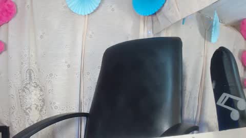 modelo independiente online show from 12.05.24