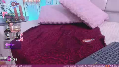 Snapshot of bell_rosee chatting on 06.12.26 Bell online show from 06.12.26