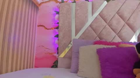 Melanie  online show from 02.10.26