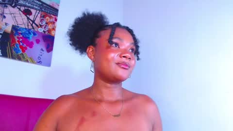 Snapshot of bella_adara1 chatting on 02.07.25 CAMILA online show from 02.07.25