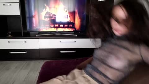 Snapshot of bella_alice chatting on 09.25.25 Alicia Belvedere online show from 09.25.25