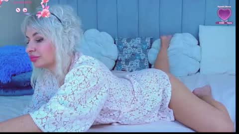 Bella online show from 11.27.25