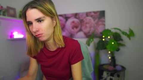 BellaBlonde online show from 12.15.25