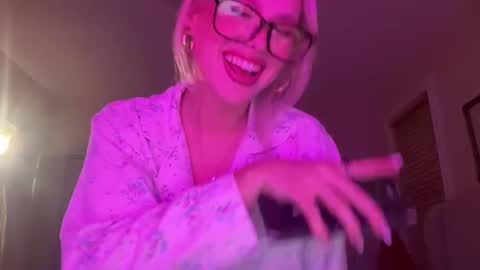 Bella Baby online show from 02.11.25