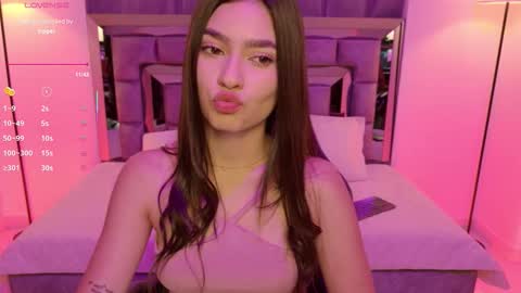 Bella  online show from 11.26.25