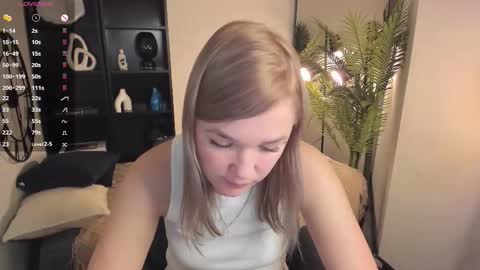 Bella online show from 10.24.25