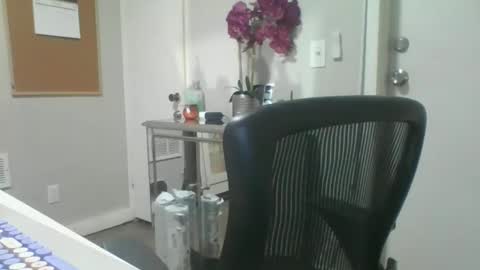 bella_dulce online show from 11.06.25